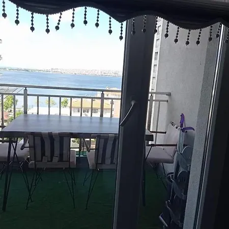 Appartement شقة مميزة مطلة على البحر Istambul