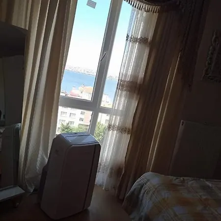 شقة مميزة مطلة على البحر *